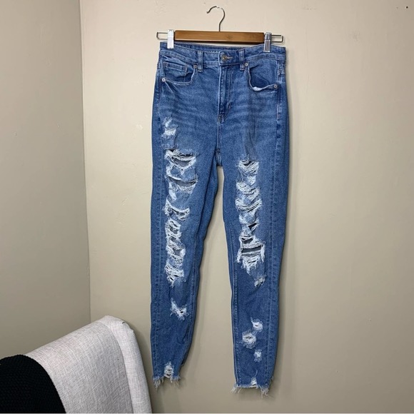 American Eagle Outfitters Denim - American Eagle Distressed High Rise Mom Jeans Size 2